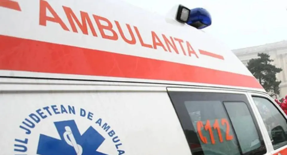 Foto GORJ: Copil de 10 ani, la spital în urma unui accident rutier 