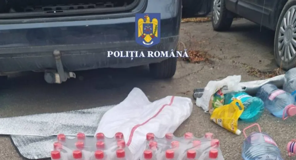 Foto Mehedinți: Alcool, tutun vrac și țigări, descoperite de polițiști în urma unei percheziții domiciliare