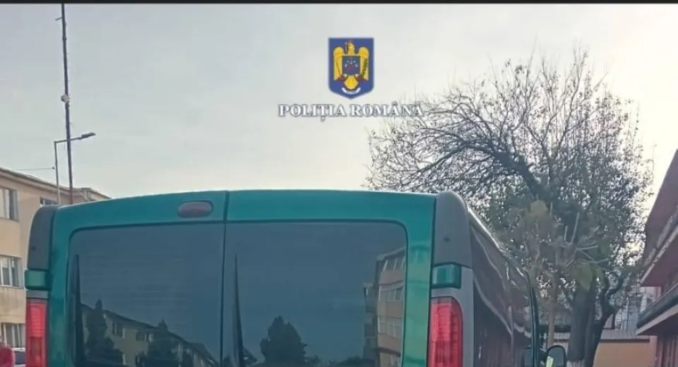 Foto Furt de lemne la o societate comercială din Gorj 