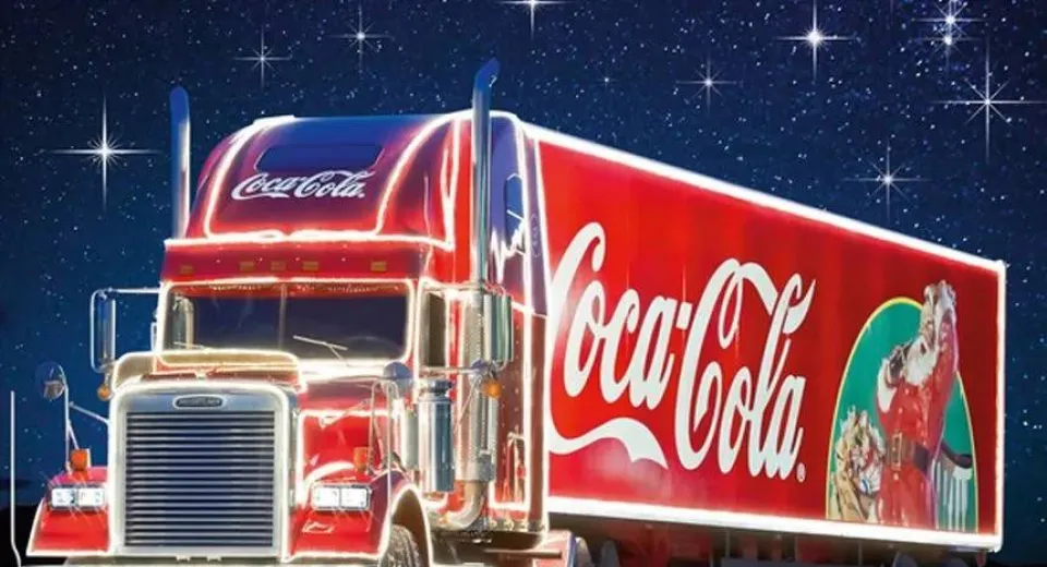 Foto Caravana Coca Cola ajunge la Craiova 