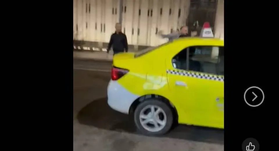 Foto Taximetrist bătut de un coleg, la Craiova 