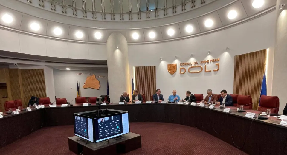 Foto 500 de doljeni pregătiți să ajute persoanele cu dizabilități