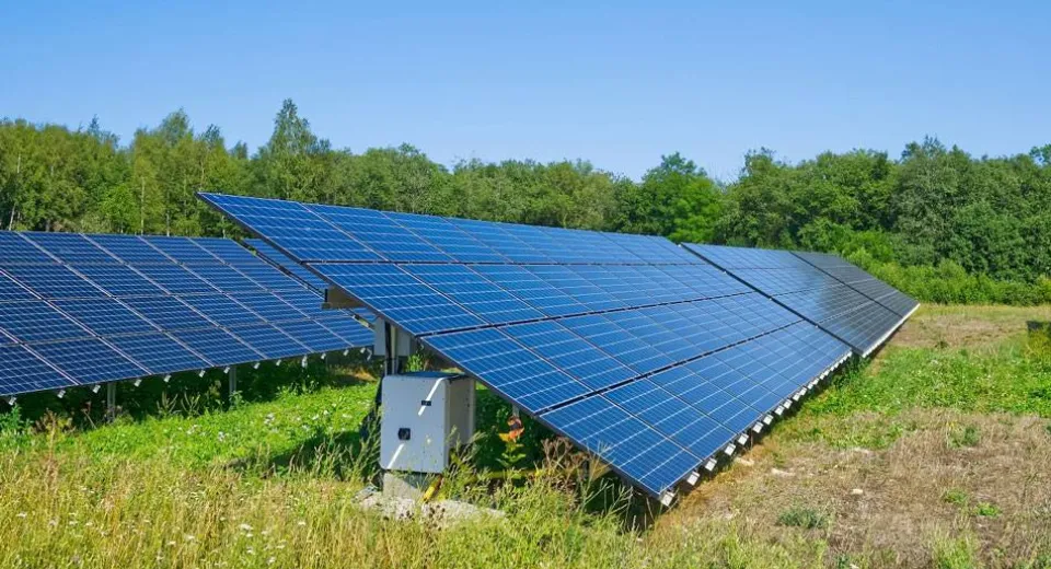 Foto Peste 100 de noi contracte pentru parcuri fotovoltaice. Județele din Oltenia, pe listă 