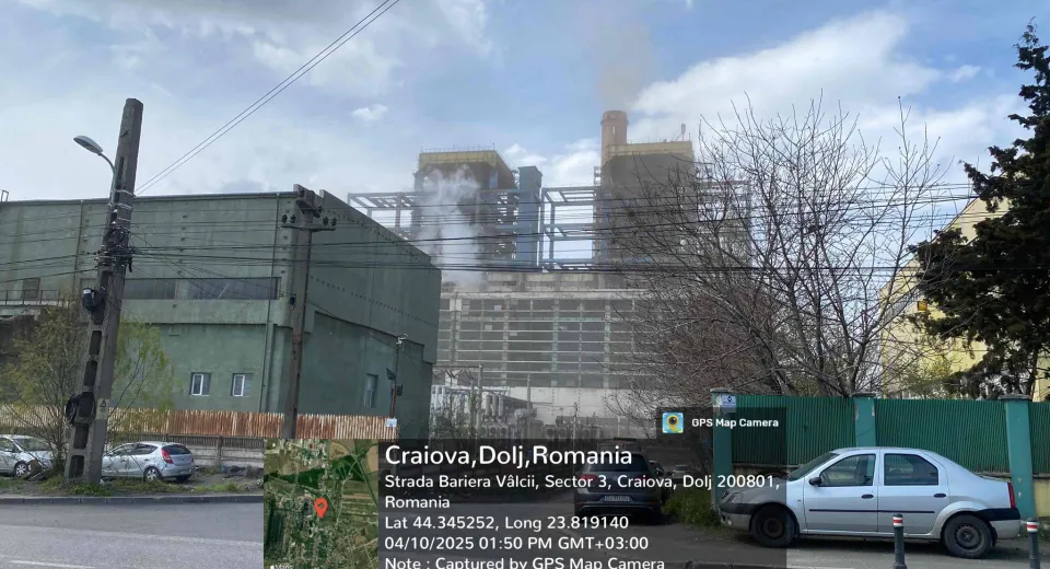 Foto Craiova sufocată de praf și cenușă. Vântul face ravagii, iar vechile probleme de la SE Craiova rămân nerezolvate