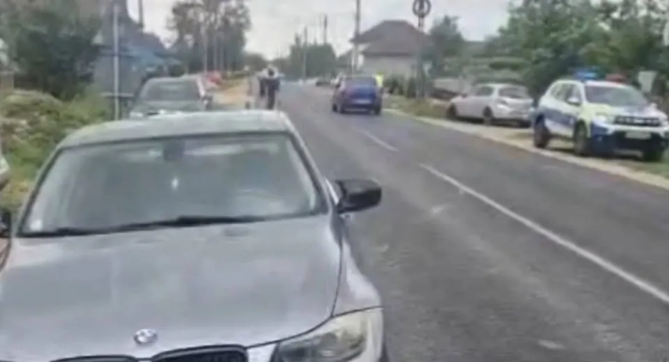 Foto O fată de 16 ani a fost accidentată în Melinești 