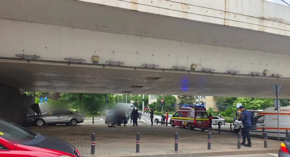 Foto Accident la Pasajul din Craiova