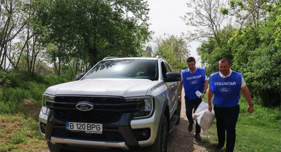 Foto Caravana de solidaritate #CondușiDeBine, organizată de Ford România, ajunge și la Craiova 