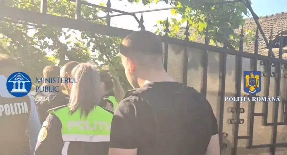 Foto Percheziții în Maglavit, Unirea și Poiana Mare – Arme neautorizate ridicate