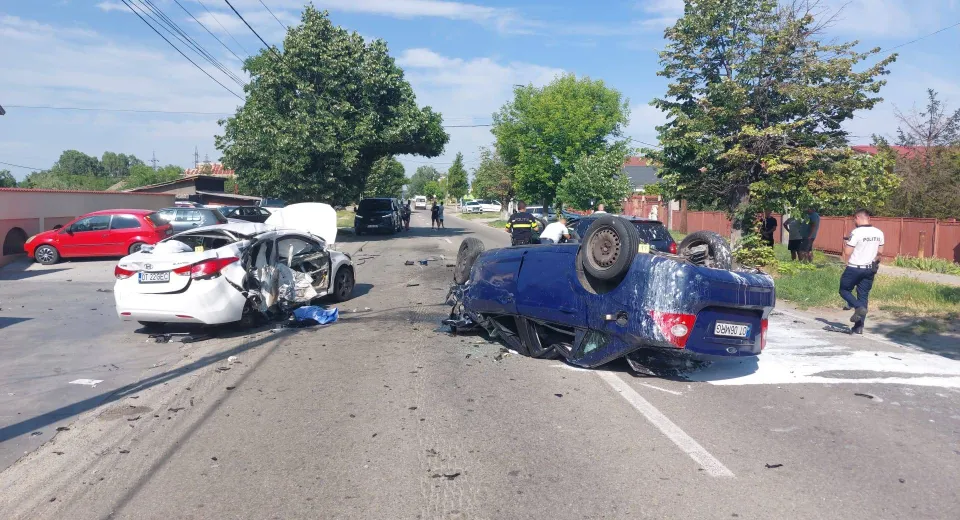 Foto Accident mortal la Balș. Copil de 11 ani, decedat 