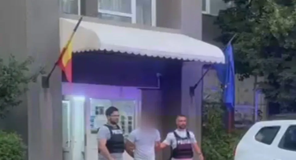 Foto CRAIOVA: Tânăr reținut pentru tentativă de viol 