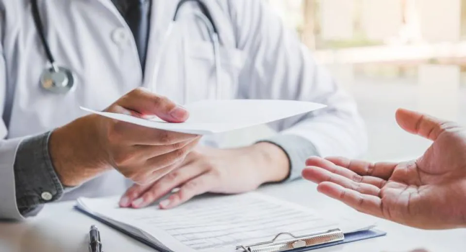 Foto Vacanțe pe banii sistemului sanitar: Controale în toată țara la concediile medicale suspecte