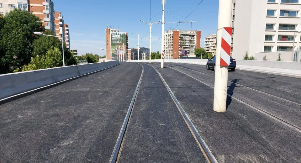 Foto Pasajul Suprateran se redeschide traficului înainte de începerea școlii