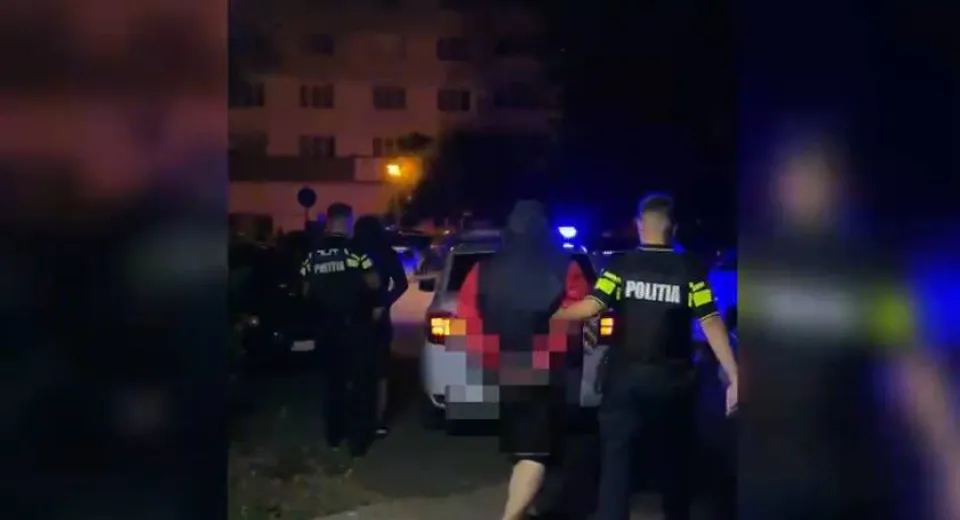 Foto Agent de pază agresat într-o sală de jocuri din Craiova. Trei bărbați reținuți