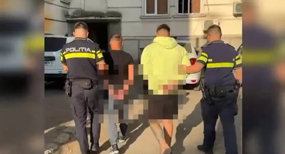 Foto Doi bărbați reținuți pentru tentativă la omor, după un scandal în satul Zăval 