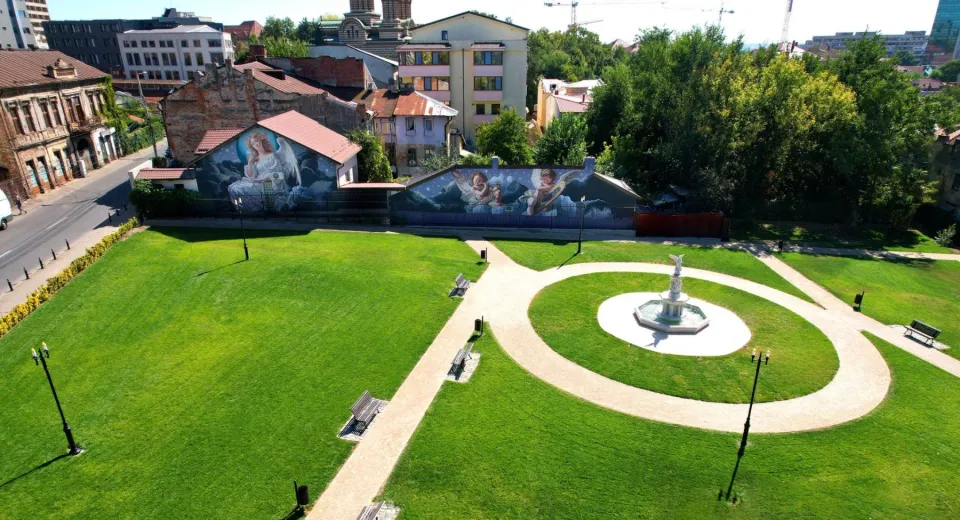 Foto Un nou parc s-a deschis în Craiova, chiar lângă Biserica Madona Dudu