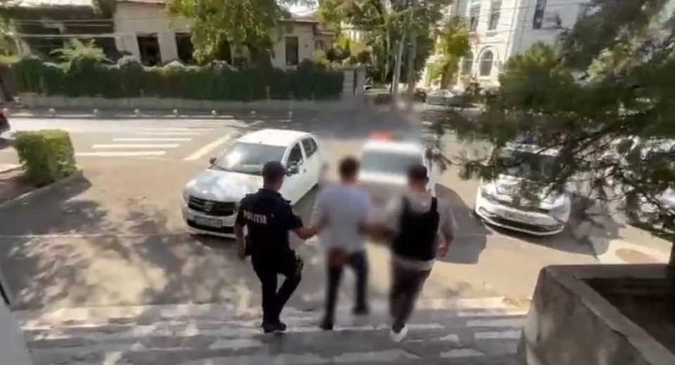 Foto Reținut și dus în arest, după un scandal într-o sală de jocuri din Craiova