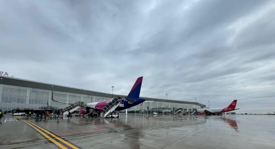 Foto Platforma noului terminal al Aeroportului Internațional Craiova, funcțională de astăzi 