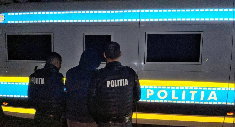 Foto Polițiștii doljeni au prins un urmărit internațional pentru omor calificat
