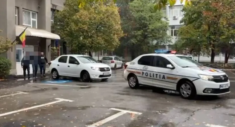 Foto Reținut după ce și-a urmărit fosta parteneră, încălcând ordinul de protecție