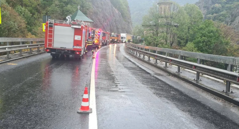 Foto Incendiu la chiliile Mănăstirii Cozia Veche