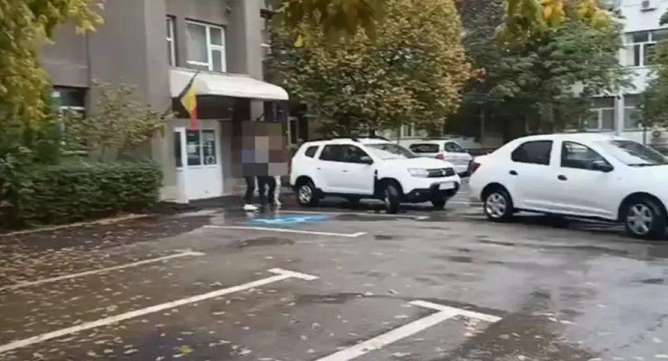 Foto Lovire și violențe la Craiova. Doi suspecți, reținuți 