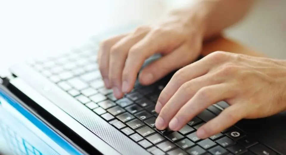 Foto Un bărbat din Bengești, reținut după ce a amenințat un târgujian cu moartea online
