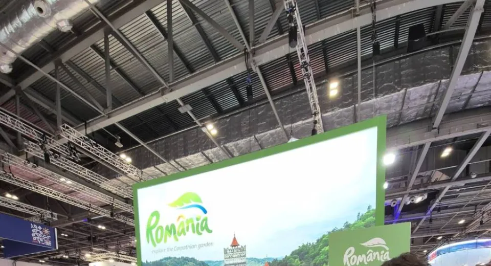 Foto Craiova își pune straiele de sărbătoare și la Londra. Târgul de Crăciun, atracția principală