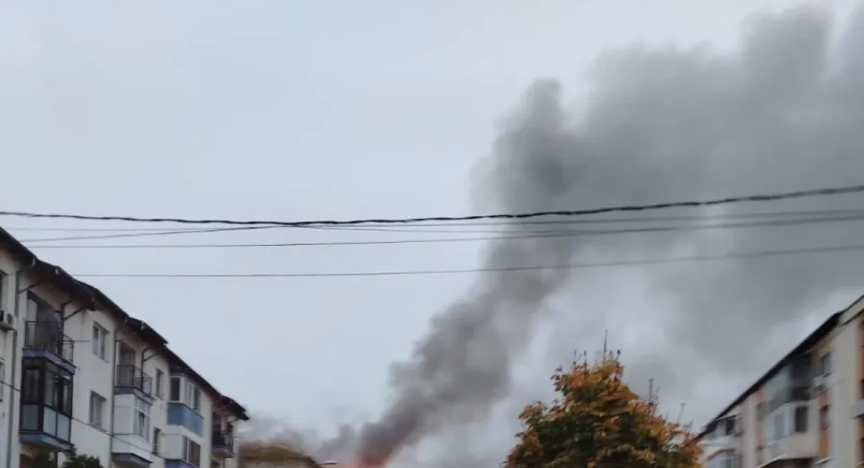 Foto Incendiu într-un bloc din Craiova