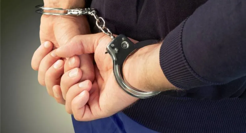Foto DOLJ: Un polițist de la Postul Ișalnița a fost reținut după acuzații de luare de mită 