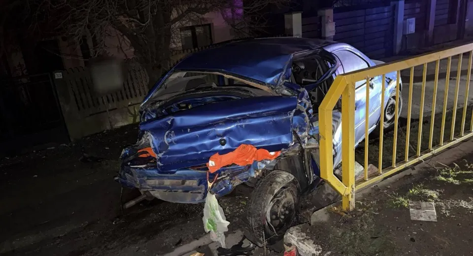 Foto Accident la Braniște. O tânără de 19 ani a ajuns la spital