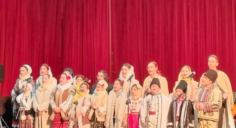 Foto Ateliere de folclor la Teatrul Colibri Craiova