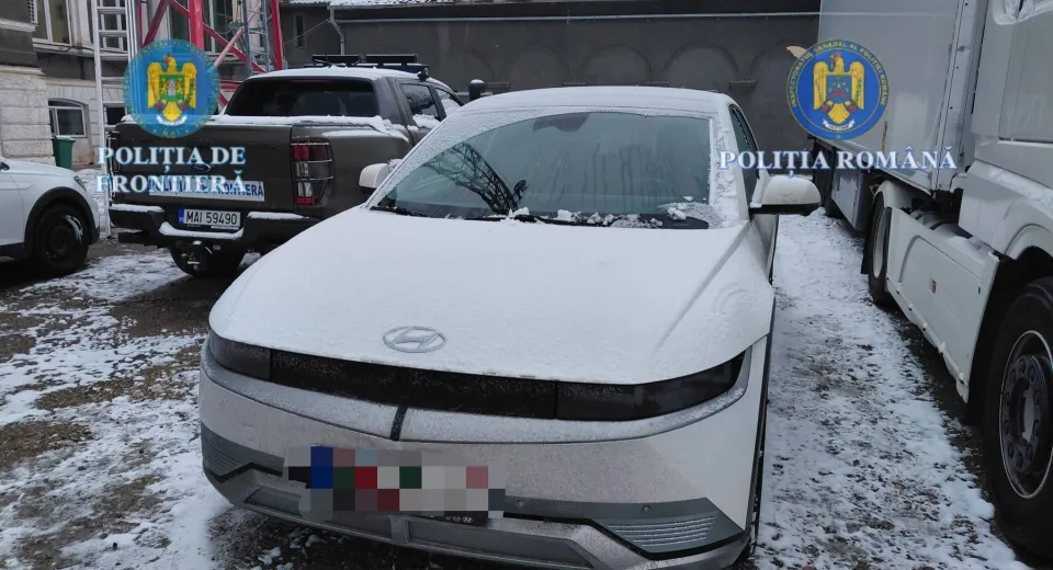 Foto Urmărit internațional pentru furt de mașini, prins în Dolj la volanul unui autoturism furat