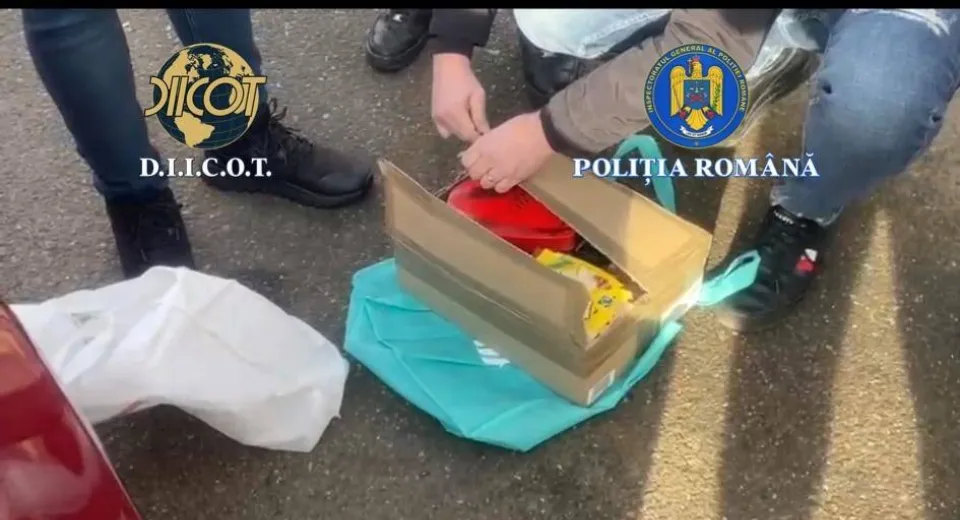Foto A adus droguri din Austria prin curier. Arestat pentru 30 de zile