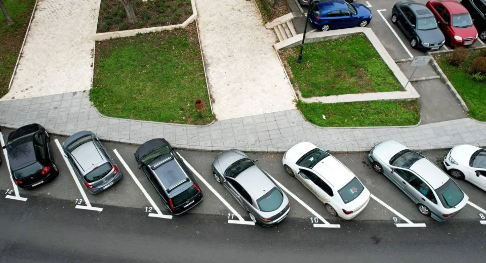 Foto Program blocat la parcările de reședință. Discuțiile se reiau abia anul viitor