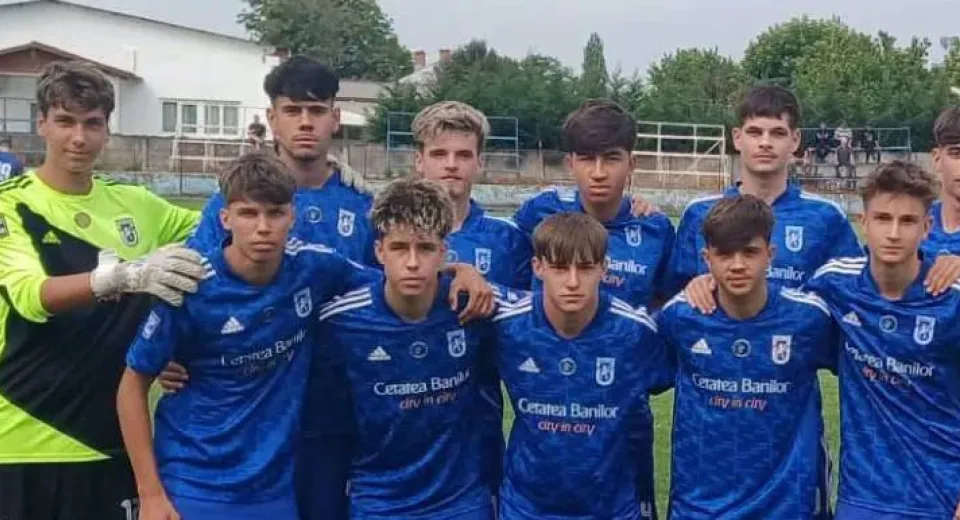Foto ACS Afrem și Stoica Calafat -FCU 3-2. Ce jucători au marcat pentru alb-albștrii din Bănie