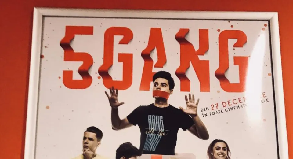 Foto Vloggerul craiovean Selly a dat lovitura pe final de an. Sălile de cinema sunt pline
