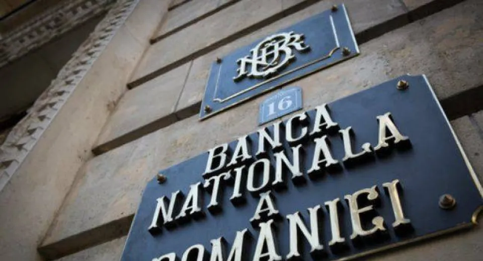 Foto Rezervele valutare ale BNR au scăzut cu aproape 400 mil. euro în august, ajungând la 63,1 mld. euro