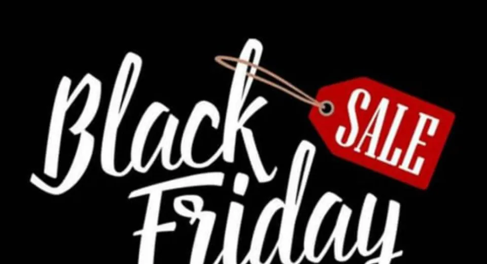 Foto Anul acesta, patru din zece români intenționează să cheltuiască mai puțin de Black Friday decât anul trecut