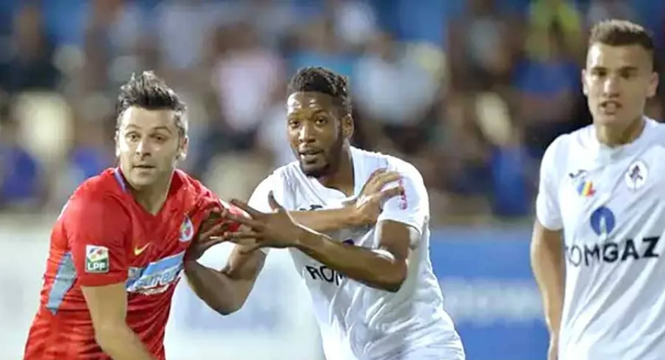 Foto EXCLUSIV. Știința își întărește defensiva. Bradley Diallo a semnat un contract pe doi ani cu FCU!