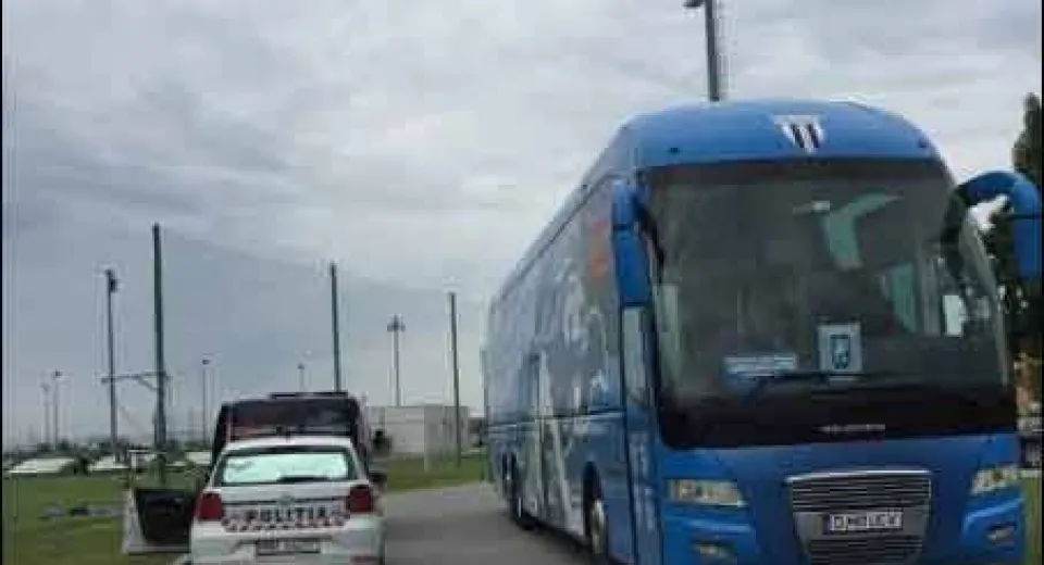 Foto FCU și CSU s-au antrenat în același loc. Echipa lui Rotaru este păzită de Jandarmerie!