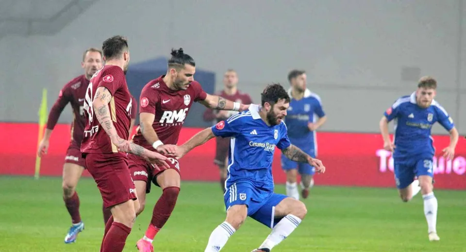 Foto Înfrângere fără drept de apel. Fotbal Club Universitatea-CFR Cluj, 1-3