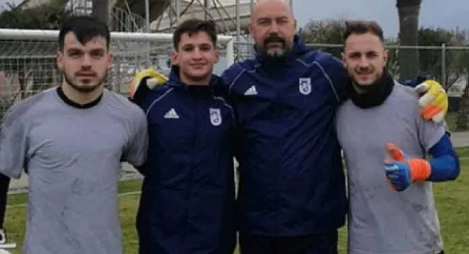 Foto Mario Enache, pariul lui Vali David pentru viitor. La 16 ani a debutat la Știința