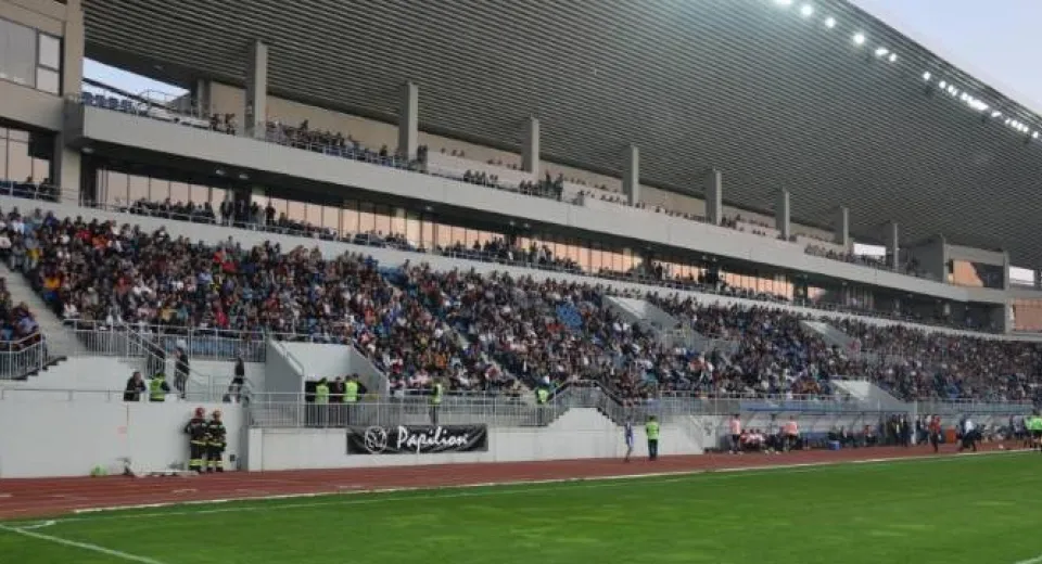 Foto Cel mai bătrân suporter al echipei Pandurii Târgu-Jiu a murit intoxicat cu monoxid de carbon