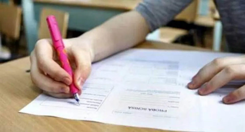 Foto Luni începe Examenul de Bacalaureat-probele scrise. Aproximativ 4.000 de candidați doljeni înscriși  