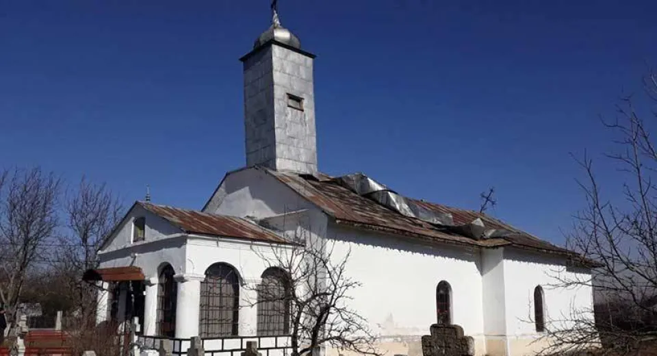 Foto Codul portocaliu de vânt a făcut prăpăd în județul Olt