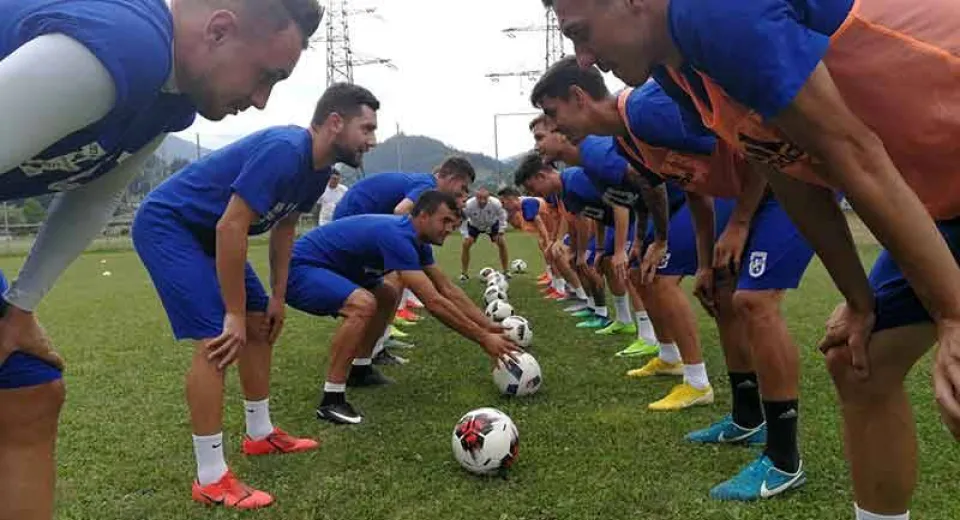 Foto EXCLUSIV. Antrenament tactic înainte de meciul cu Apollon Larisa!