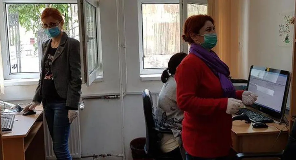 Foto Biroul de împrumuturi al Bibliotecii Judeţene „Alexandru şi Aristia Aman” şi-a reluat activitatea