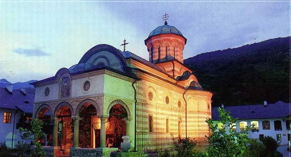 Foto Mănăstirea Cozia, închisă pentru două săptămâni după ce un călugăr a fost confirmat cu COVID