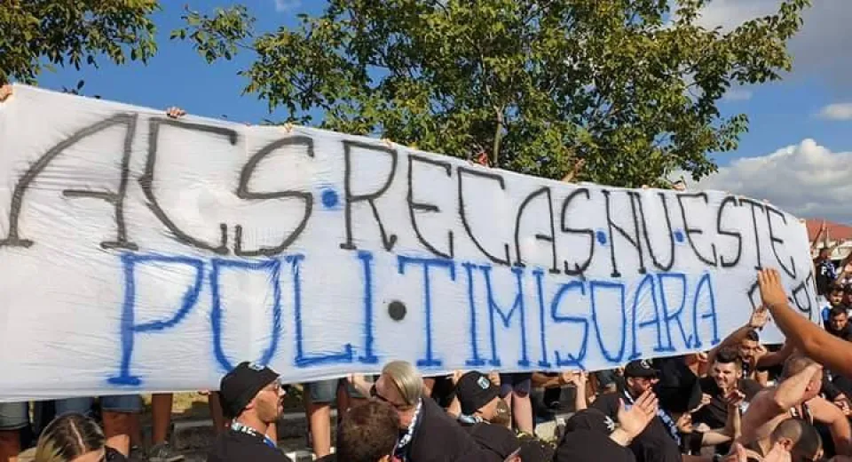 Foto Știința își continuă marșul. Peluza Sud 97 a făcut spectacol în Banat!