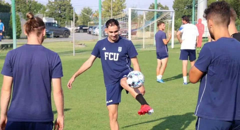 Foto EXCLUSIV. Vești bune din Bănie. Compagno și Achim au început alergările ușoare!